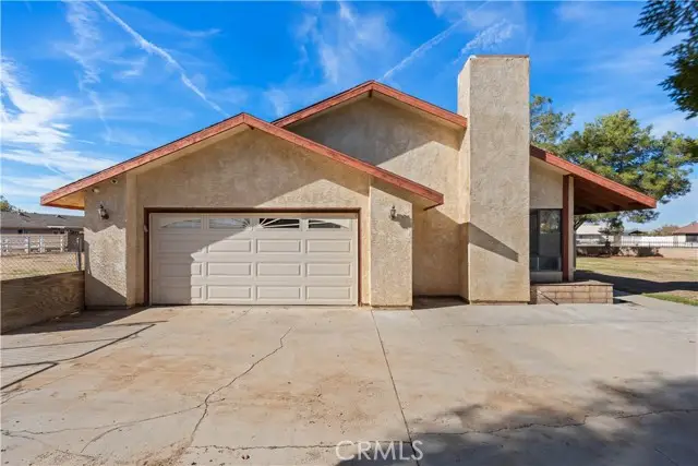 18891 Shoshonee Road, Apple Valley, CA 92307 - #1