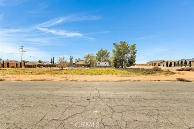 16693 Navajo, Apple Valley, CA 92307 - #1