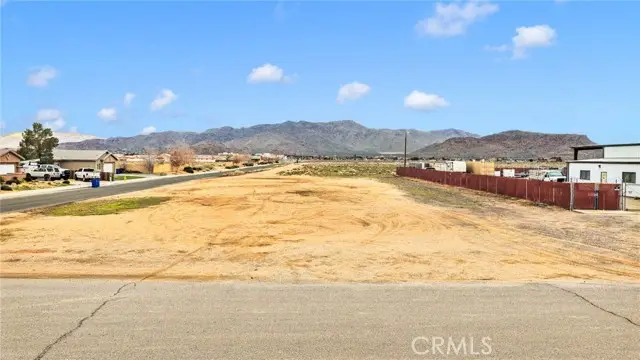 31127212 Valley, Apple Valley, CA 92307 - #2