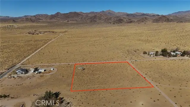 713 Waalew Road, Lucerne Valley, CA 92356 - Image #2