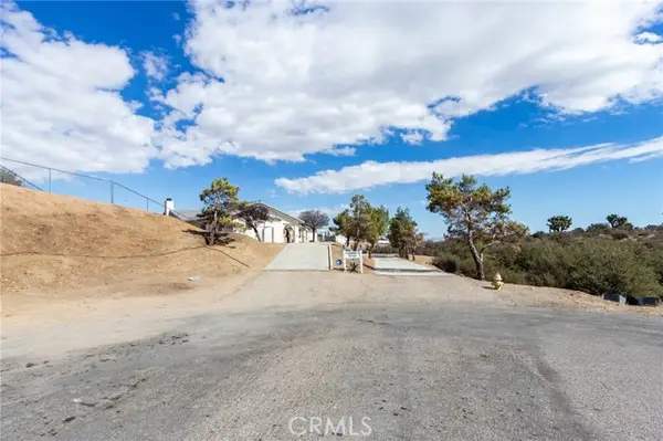 8384 Highland Court, Oak Hills, CA 92344