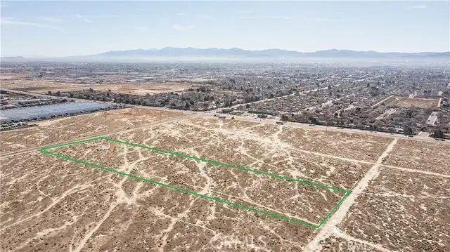 46135 10th St W, Lancaster, CA 93536 - #2