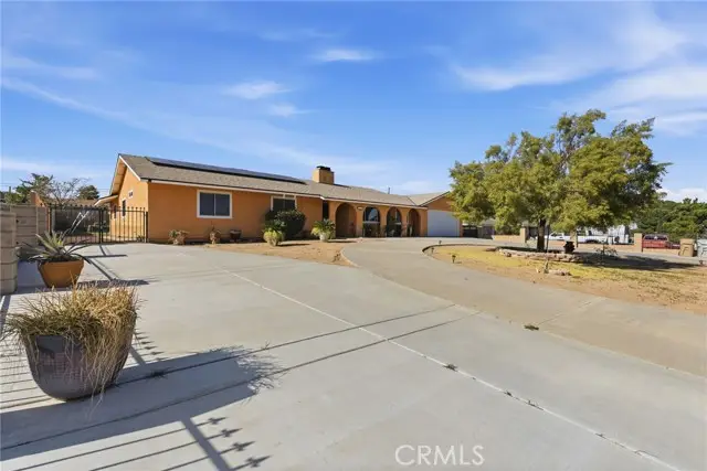 7868 Arrowhead Lake Road, Hesperia, CA 92345 - #2