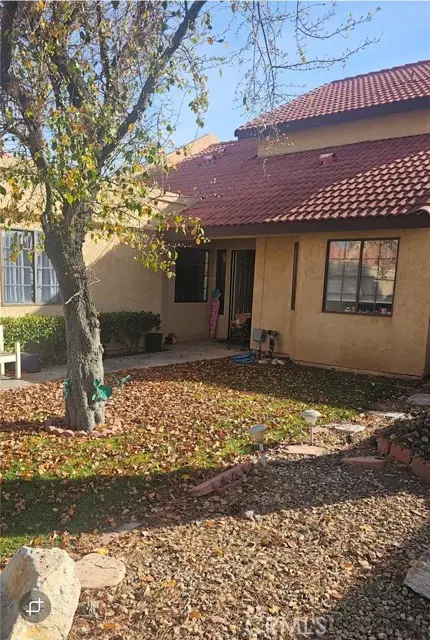 19045 Elm, Apple Valley, CA 92308 - #1