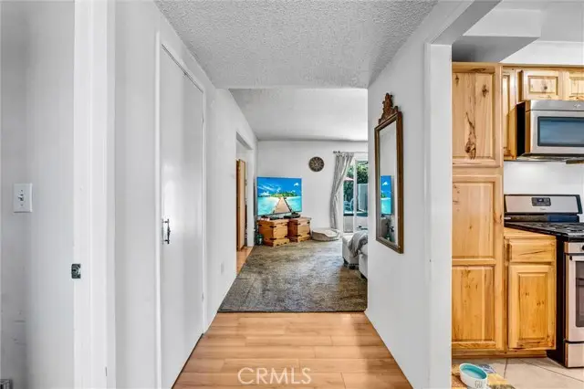 23106 Baltar, Canoga Park, CA 91304 - #3