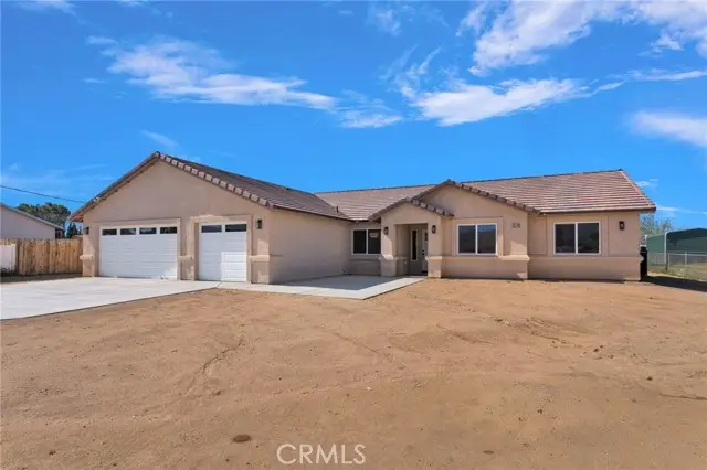 9432 Wasco, Hesperia, CA 92345 - #3
