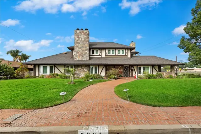 3694 Parkside, San Bernardino, CA 92404 - #1