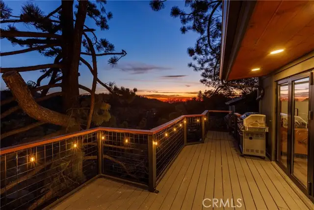 26575 Kings Court, Lake Arrowhead, CA 92352 - Image #3
