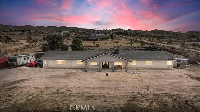 25733 Roundup Way, Apple Valley, CA 92308 - Image #1