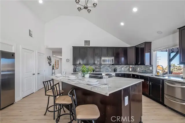 9255 Fortuna Avenue, Yucca Valley, CA 92284 - Image #1