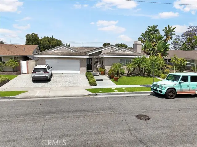 15332 Shasta Lane, Huntington Beach, CA 92647 - Image #1