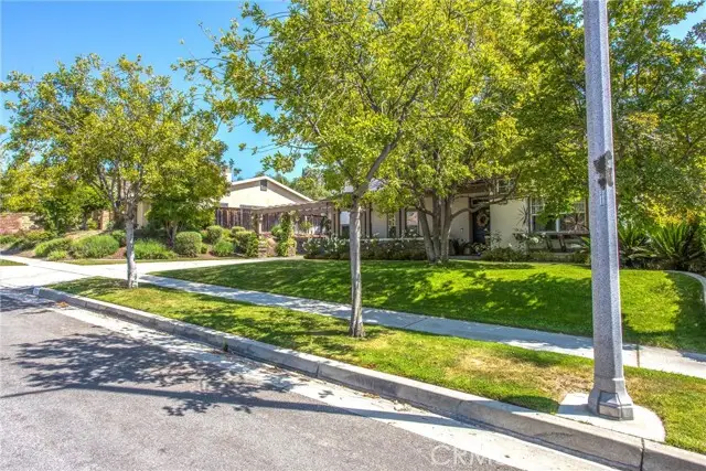 512 Golden West Drive, Redlands, CA 92373 - Image #2