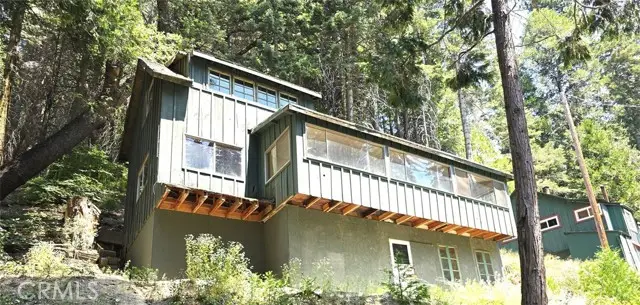 435 Blue Jay Canyon Road, Blue Jay, CA 92317 - Image #3