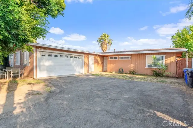 645 E King Street, Rialto, CA 92376 - Image #1