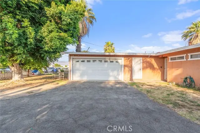 645 E King Street, Rialto, CA 92376 - Image #2