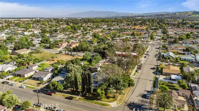 318 E 11th Street, Pomona, CA 91766 - Image #2