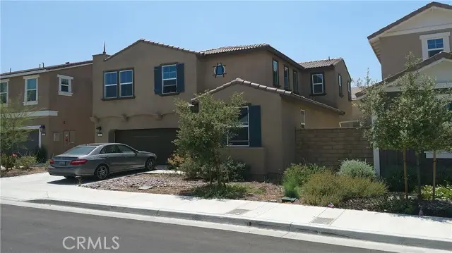 833 Half Moon Avenue, Redlands, CA 92374 - Image #3