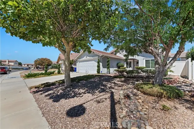 12804 Sweetwater Drive, Victorville, CA 92392 - Image #3