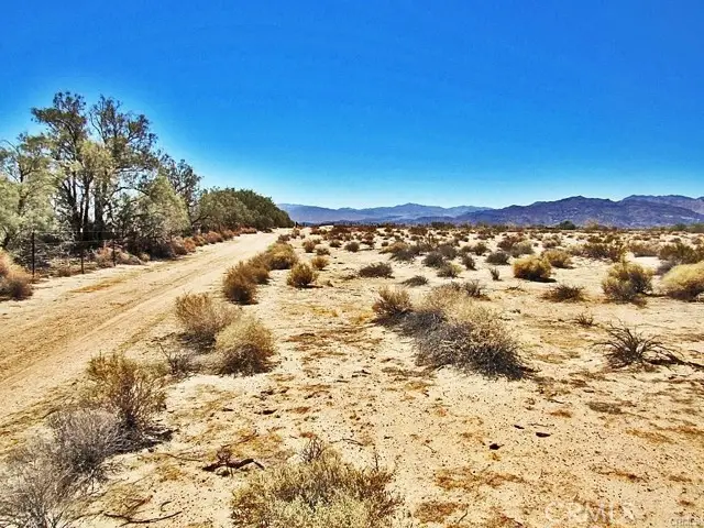 34348 Lakeview Avenue, Newberry Springs, CA 92365 - Image #1