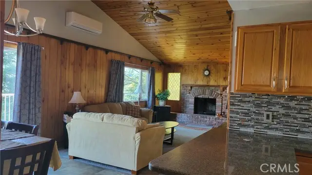 24722 Bernard Drive, Crestline, CA 92325 - Image #3