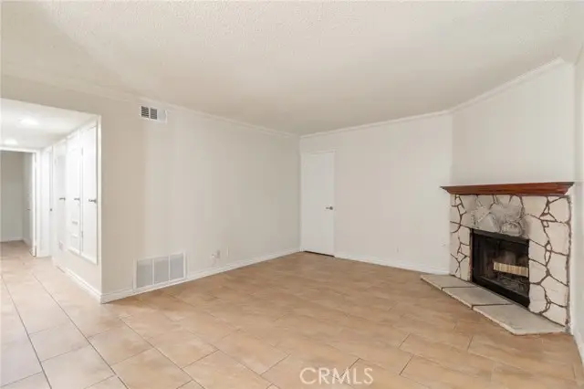 1251 S Meadow Lane #145, Colton, CA 92324 - Image #3