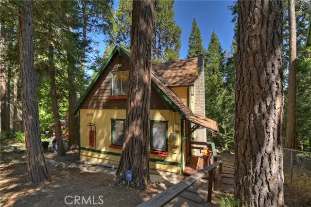 23718 Scenic Drive, Crestline, CA 92325 - Image #2
