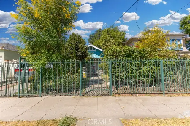 1354 N Arrowhead Avenue, San Bernardino, CA 92405 - Image #3