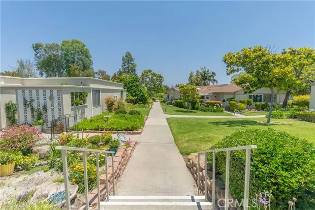 394 Avenida Castilla #F, Laguna Woods, CA 92637 - Image #3