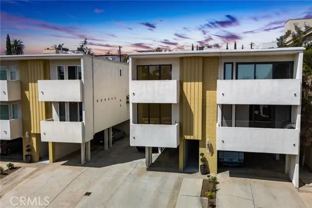 11919 Mayfield #2, Los Angeles, CA 90049 - Image #2