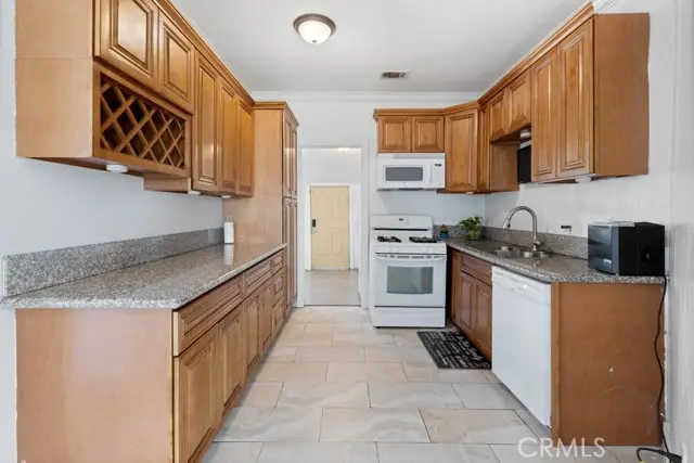 834 Calhoun Street, Redlands, CA 92374 - Image #3