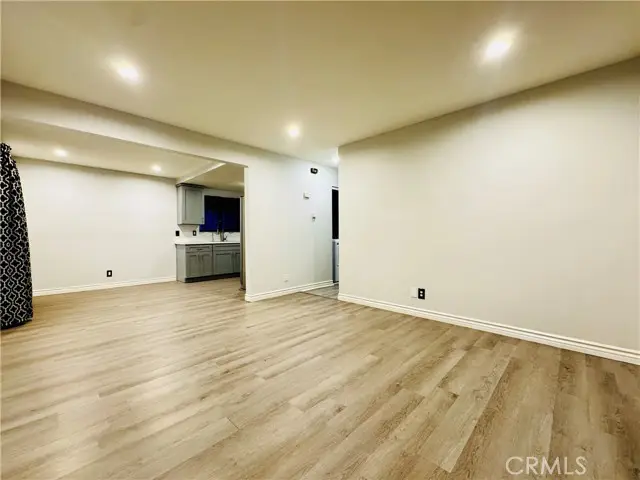 323 W 47th Place, Los Angeles, CA 90037 - Image #3