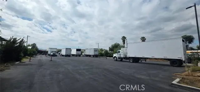 781 E Santa Fe Street, San Bernardino, CA 92408 - Image #3