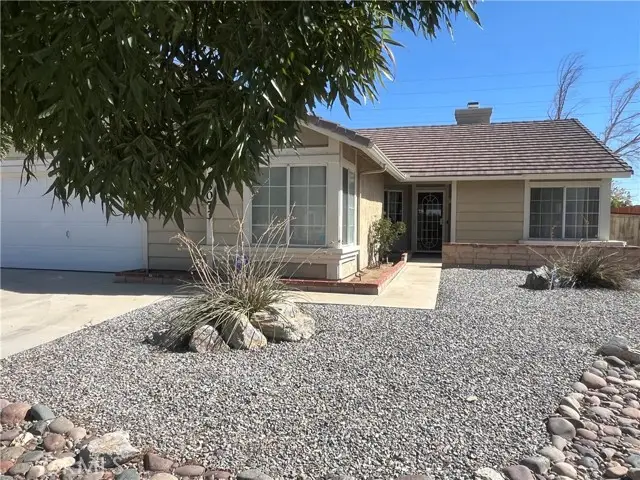 13073 Snowview, Victorville, CA 92392 - Image #2