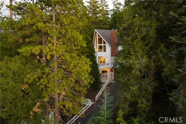 527 Rainier Road, Lake Arrowhead, CA 92352 - Image #2