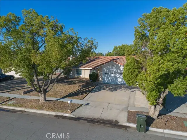 1323 Kingswood, Redlands, CA 92374 - #3