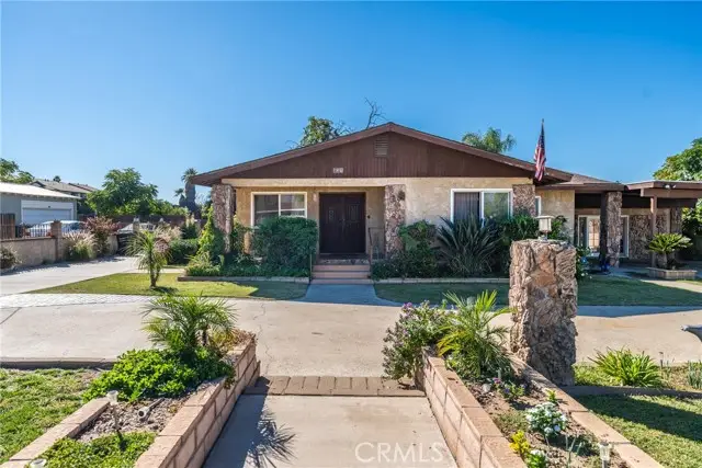 831 W Lugonia, Redlands, CA 92374 - Image #2