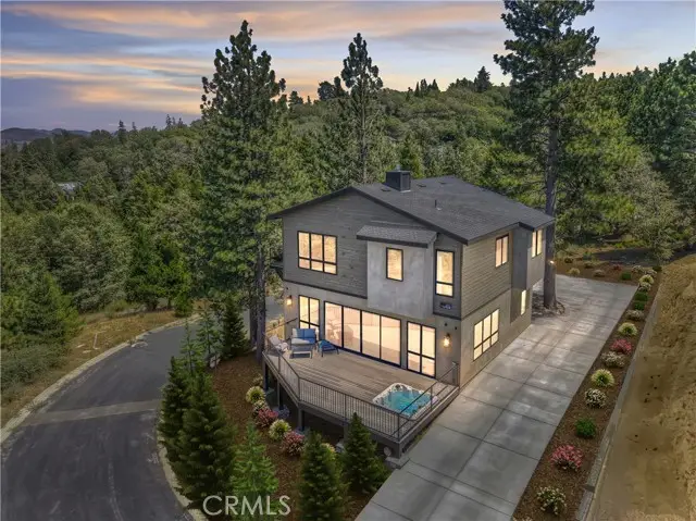 176 Mill Pond, Lake Arrowhead, CA 92352 - #3