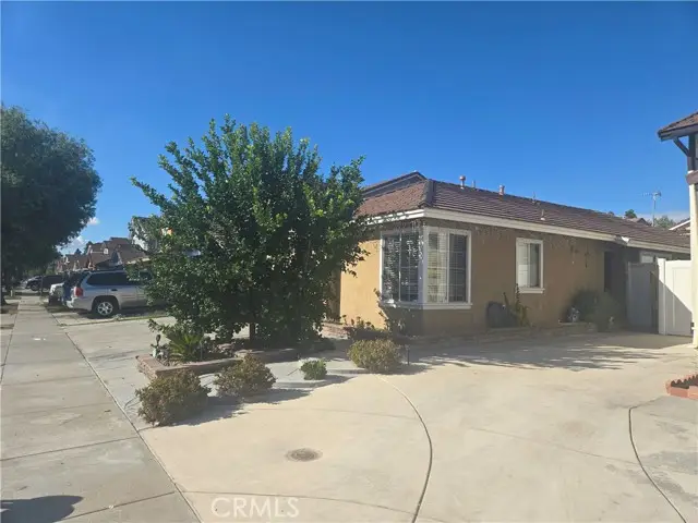 560 Coudures Way, Perris, CA 92571 - Image #2