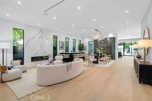 15231 Greenleaf Street, Sherman Oaks, CA 91403