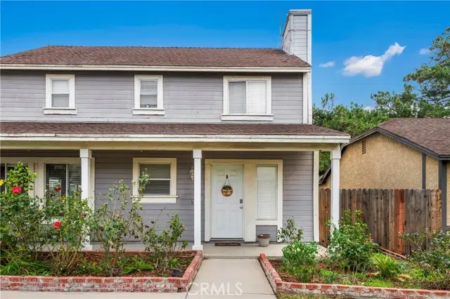 877 N Quince Avenue, Rialto, CA 92376 - Image #3