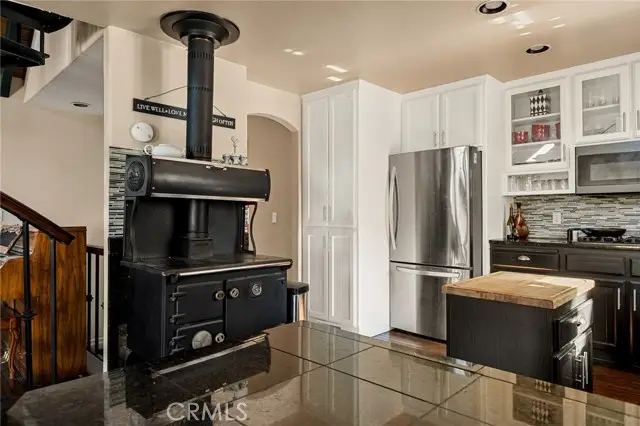 1055 Meadowbrook Drive, Lake Arrowhead, CA 92352 - #3