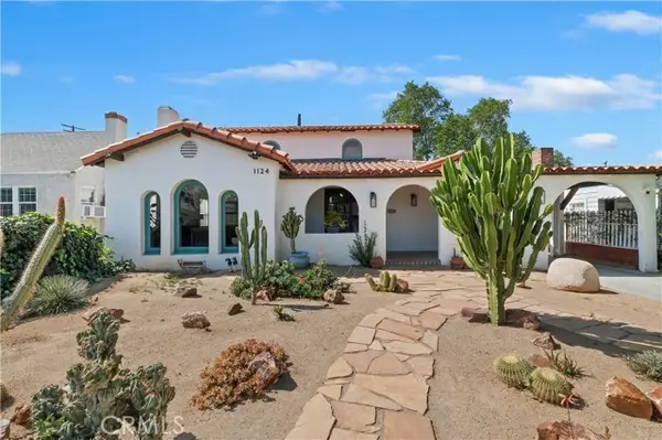 1124 S Vicentia, Corona, CA 92882