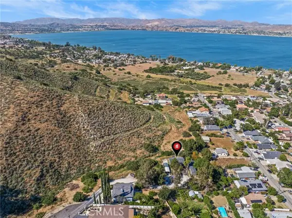 33180 Hollister, Lake Elsinore, CA 92530