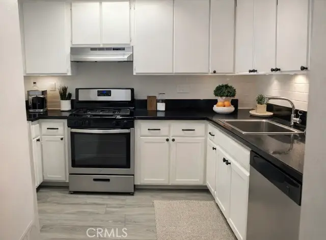 1020 Margarita, Corona, CA 92879 - #3