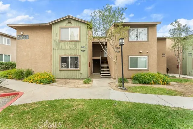 2588 Avenida Del Vista #J202, Corona, CA 92882 - #2
