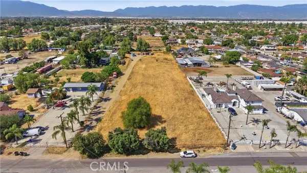 18438 Hawthorne, Bloomington, CA 92316