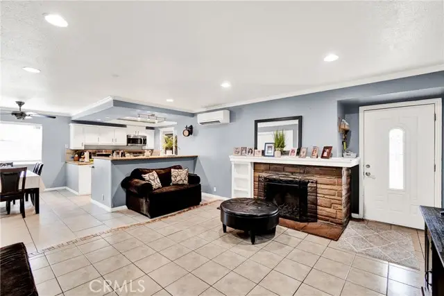 7117 Lugo, Paramount, CA 90723 - #3