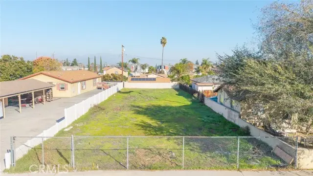 1243 E Street, Corona, CA 92882 - #2