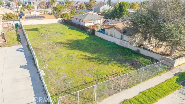 1243 E Street, Corona, CA 92882 - #3