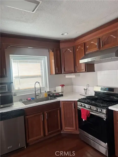 404 Poinsettia, Compton, CA 90221 - #3